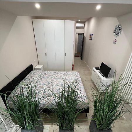 Apartamento Monolocale Piazza Gambara M1 Milán Exterior foto