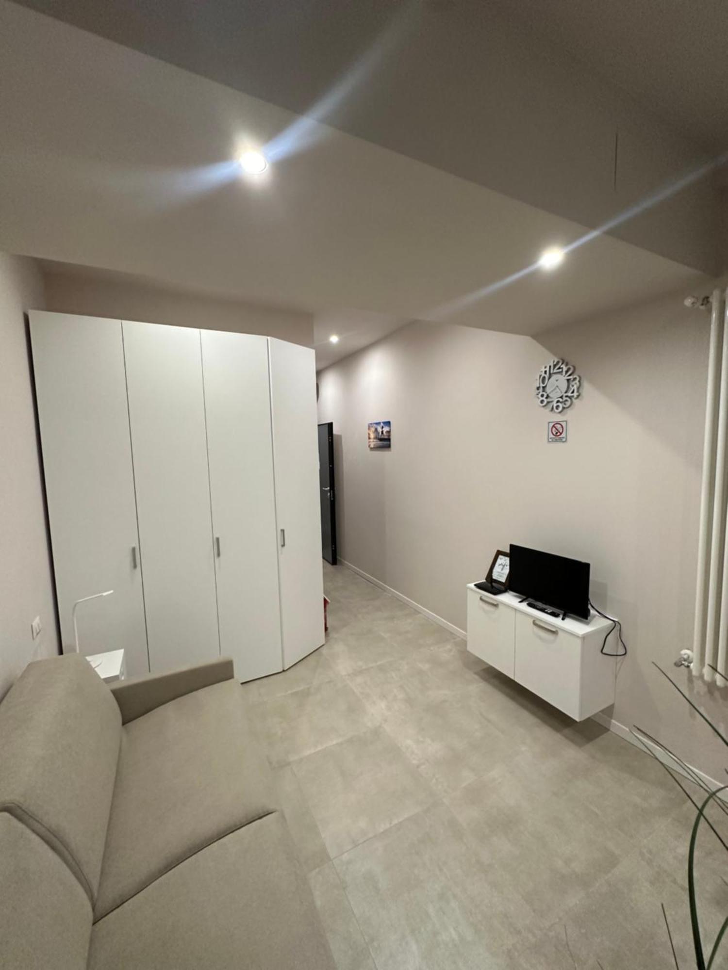 Apartamento Monolocale Piazza Gambara M1 Milán Exterior foto